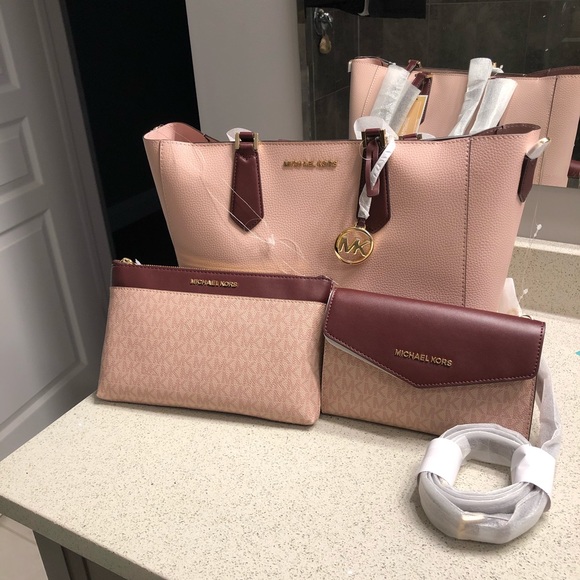 Michael Kors Handbags - MICHAEL KORS 3 PIECE SET